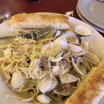 PizMo Cafe - Clam Pasta - Pizza Near Me - Pismo Beach, California PizMo Cafe - Clam Pasta - Pizza Near Me - Pismo Beach, California