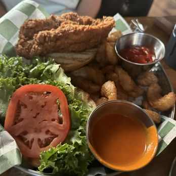 Murphy's Grill - Fried chicken sandwhicj - Irish Near Me - Boynton Beach, Florida Murphy's Grill - Fried chicken sandwhicj - Irish Near Me - Boynton Beach, Florida