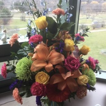 James White & Sons Flowers - Custom arrangement- This order is "Best" - Florists Near Me - Scarborough, Ontario James White & Sons Flowers - Custom arrangement- This order is "Best" - Florists Near Me - Scarborough, Ontario