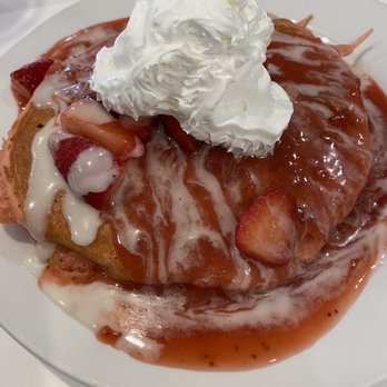 Staks Kitchen - Germantown - Strawberry Shortcake Pancakes - Breakfast & Brunch Near Me - Germantown, Tennessee Staks Kitchen - Germantown - Strawberry Shortcake Pancakes - Breakfast & Brunch Near Me - Germantown, Tennessee