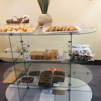 Madcakez Bakeshop - Not only cupcakes but other goodies! - Bakeries Near Me - Honolulu, Hawaii Madcakez Bakeshop - Not only cupcakes but other goodies! - Bakeries Near Me - Honolulu, Hawaii