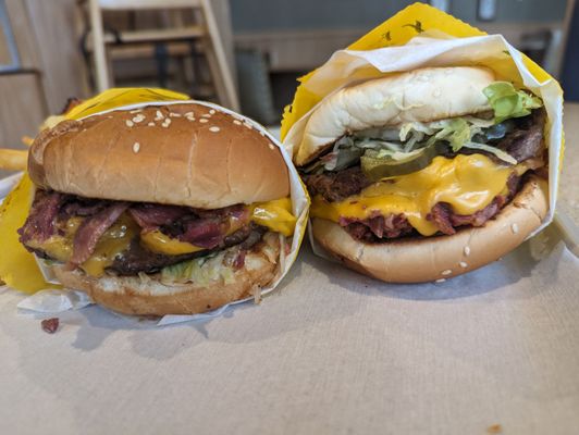 Crown Burgers by null