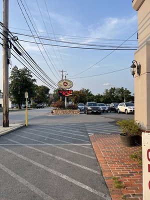 Olive Grove Restaurant & Lounge by null