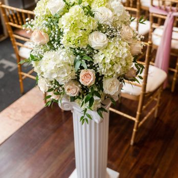 Farah's Wedding Flower Designs - Florists Near Me