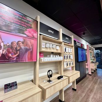 T-Mobile - Mobile Phones Near Me - Austin, Texas