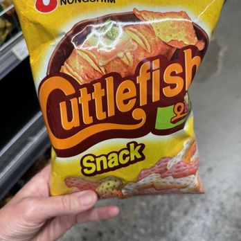 Uwajimaya - Snax - International Grocery Near Me - Bellevue, Washington