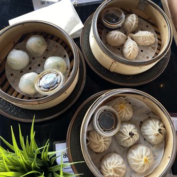 Catch & Cut - Soup dumpling Soup Dumplings Sampler  Leek & Shrimp Dumplings (4 pcs) Chicken Dumplings (4 pcs) - Seafood Near Me - Bellevue, Kentucky