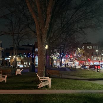 Harvard Square - Seating outside in Harvard square - Landmarks & Historical Buildings Near Me - Cambridge, Massachusetts