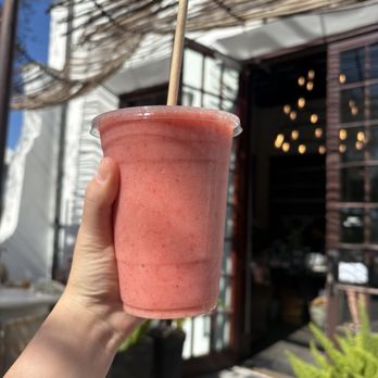 Raw and Juicy - Coffee & Tea Near Me - Alys Beach, Florida