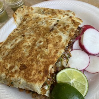 Javi's Tacos - Al Pastor quesadilla - Food Trucks Near Me - Highland Park, California