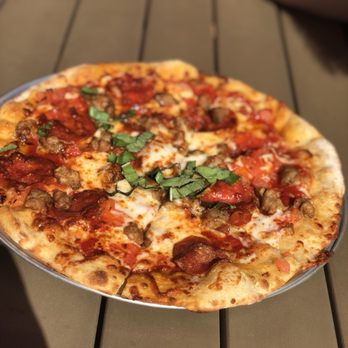 Newk's Eatery - Pizza Near Me - Smyrna, Georgia