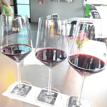 Split Rail Winery - Wine flight - Wine Tasting Room Near Me - Garden City, Idaho