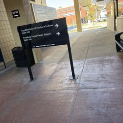 Dr. Black's Eye Associates - Entrance signage