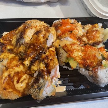 Zushi Sushi - A giant mush instead of sushi rolls - Japanese Near Me - Issaquah, Washington Zushi Sushi - A giant mush instead of sushi rolls - Japanese Near Me - Issaquah, Washington