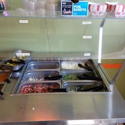 Tacos Don Roge - The other half of the salsa bar.