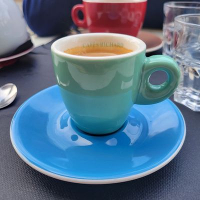 L'Elephant Du Nil by null