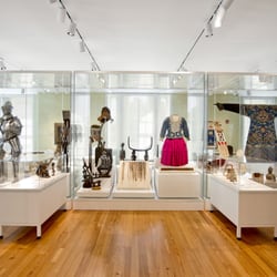 Opening the Treasure Box. Photo by Graham Hebel, Gluckman Tang Architects.