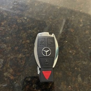 Discovery Auto Center - Wrong Key Fob that dealership would not replace. - Car Dealers Near Me - Tampa, Florida