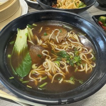 Bee Dumpling - Braised beef noodle soup - Chinese Near Me - Austin, Texas Bee Dumpling - Braised beef noodle soup - Chinese Near Me - Austin, Texas