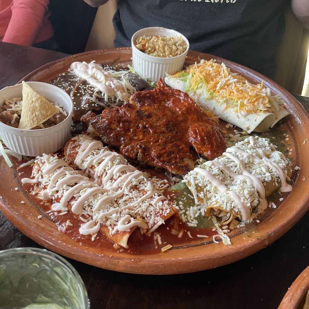Tacos Mexico - Platter - Mexican Near Me - Calgary, Alberta Tacos Mexico - Platter - Mexican Near Me - Calgary, Alberta