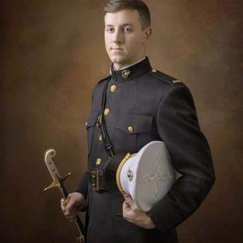 Castelo Portrait Art - Portrait Studio in Charleston, SC - Session Photography Near Me - Summerville, South Carolina Castelo Portrait Art - Portrait Studio in Charleston, SC - Session Photography Near Me - Summerville, South Carolina