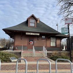 Metra Rock Island District Line Station
