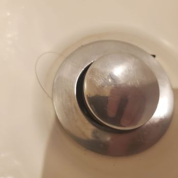 Lake Lawn Resort - Hair in tub - Resorts Near Me - Delavan, Wisconsin