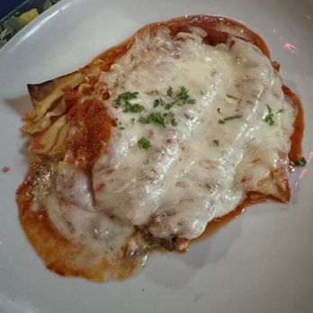 La Famiglia - Chicken Parmigiana - Italian Near Me - Miramar, Florida La Famiglia - Chicken Parmigiana - Italian Near Me - Miramar, Florida