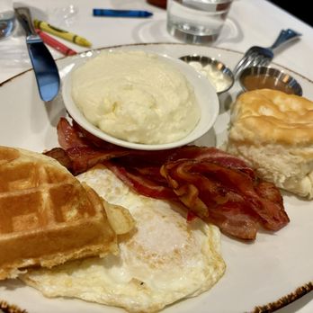Old Ebbitt Grill - Breakfast - Bars Near Me - Washington, DC, District of Columbia Old Ebbitt Grill - Breakfast - Bars Near Me - Washington, DC, District of Columbia