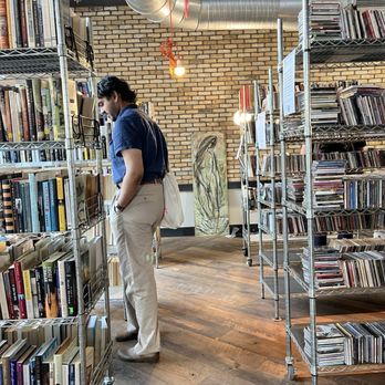 Carpe Librum - Used Bookstore Near Me - Washington, DC, District of Columbia