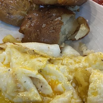 Scratch Kitchen - How can you mess up potatoes (super cold without seasoning) - Breakfast & Brunch Near Me - Honolulu, Hawaii Scratch Kitchen - How can you mess up potatoes (super cold without seasoning) - Breakfast & Brunch Near Me - Honolulu, Hawaii