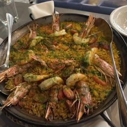 PAELLA DE MARISCOS (GF,DF) PAELLA DE MARISCOS (GF,DF)