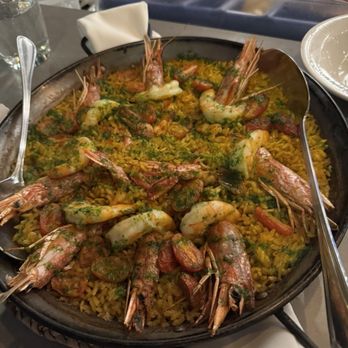 Can Font - PAELLA DE MARISCOS (GF,DF) - Spanish Near Me - Portland, Oregon Can Font - PAELLA DE MARISCOS (GF,DF) - Spanish Near Me - Portland, Oregon