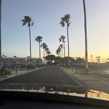 Crown Landing - drive out - Seafood Near Me - Coronado, California
