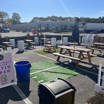Social Play Haus - Outdoor patio - Cafes Near Me - Plainview, New York