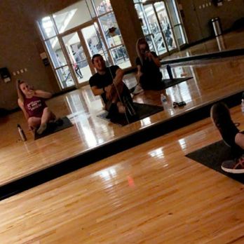 LA Fitness - Fraynddssa - Gyms Near Me - New Lenox, Illinois LA Fitness - Fraynddssa - Gyms Near Me - New Lenox, Illinois