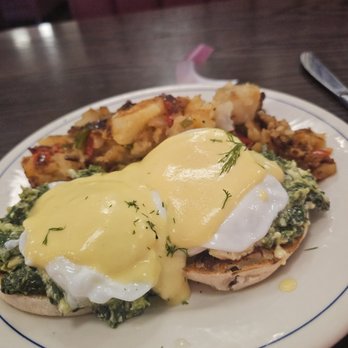 Morning Star Cafe - Eggs Florentine. $15.95. Perfectly good/decent - Diners Near Me - New York, New York