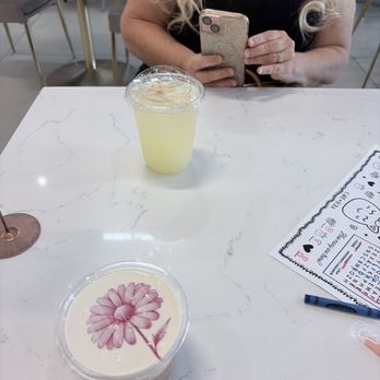 Cafe Lola - Salted caramel cloud latte - Cafes Near Me - Las Vegas, Nevada