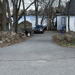 Centre d'Immatriculation CAA-Québec - My car in the driveway