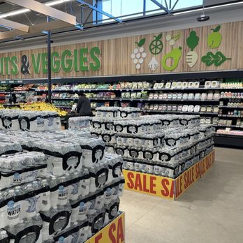 Amazon Fresh - Inside the store - Grocery Near Me - Elk Grove, California Amazon Fresh - Inside the store - Grocery Near Me - Elk Grove, California