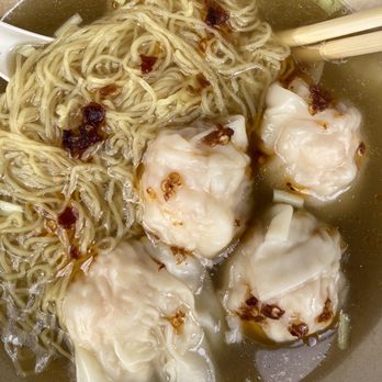 Maxi’s Noodle - 1 Topping Noodle Soup - Cantonese Near Me - Flushing, New York Maxi’s Noodle - 1 Topping Noodle Soup - Cantonese Near Me - Flushing, New York
