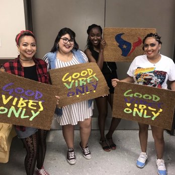 Kicky Mats - Paint & Sip Near Me - Houston, Texas