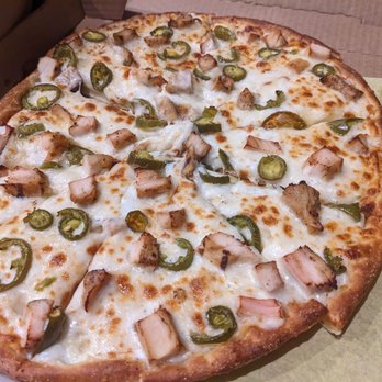 Pizza Twist - Large custom garlic chicken & jalaleno - Pizza Near Me - Newbury Park, California