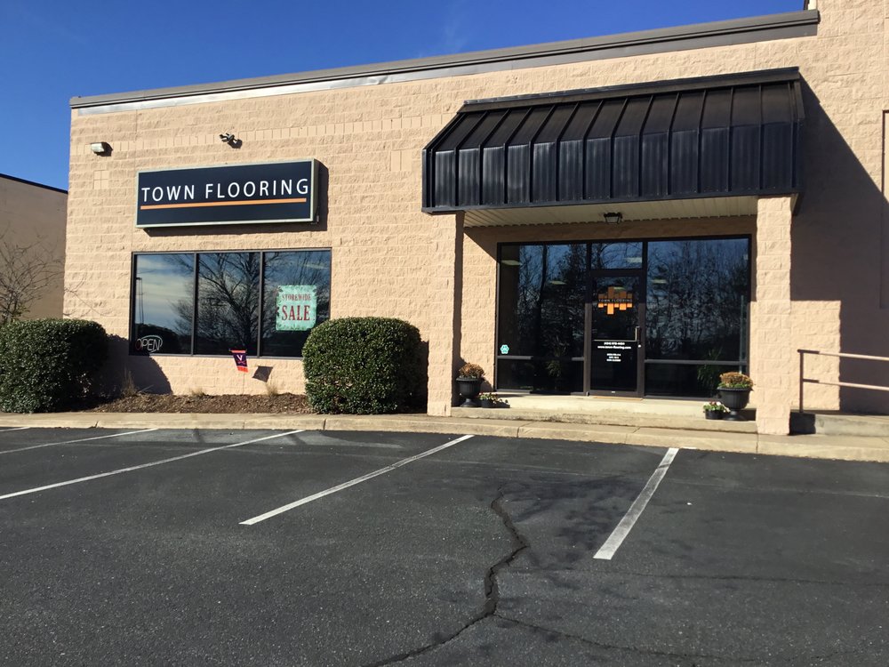 TOWN FLOORING Updated September 2024 3285 Berkmar Dr