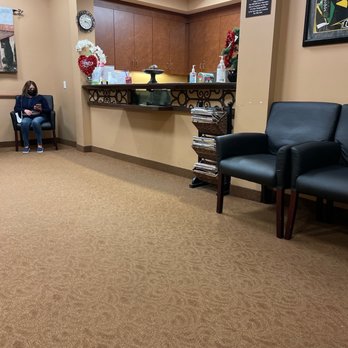 Mario E Luna, MD - Luna Spine and Orthopaedic Surgery - Always so festive - Orthopedists Near Me - Temecula, California Mario E Luna, MD - Luna Spine and Orthopaedic Surgery - Always so festive - Orthopedists Near Me - Temecula, California