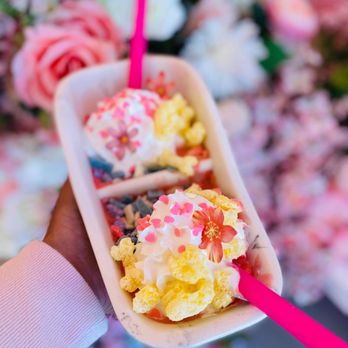 Mrs Coco - The tub, it does taste like bath tub  where is the slice of cake as mentioned in the menu! - Cafes Near Me - Henderson, Nevada