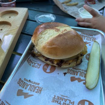 Headlands Brewing - Smash burger - Beer Gardens Near Me - Walnut Creek, California