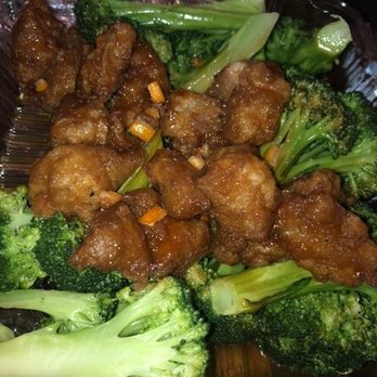 Veggie Lee - Vegan orange chicken comes with broccoli - Vegan Near Me - Hayward, California