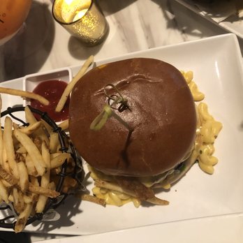 Sugar Factory Foxwoods - The Big Cheesy - American Near Me - Mashantucket, Connecticut Sugar Factory Foxwoods - The Big Cheesy - American Near Me - Mashantucket, Connecticut