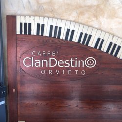 Clandestino Caffe' Bistrot
